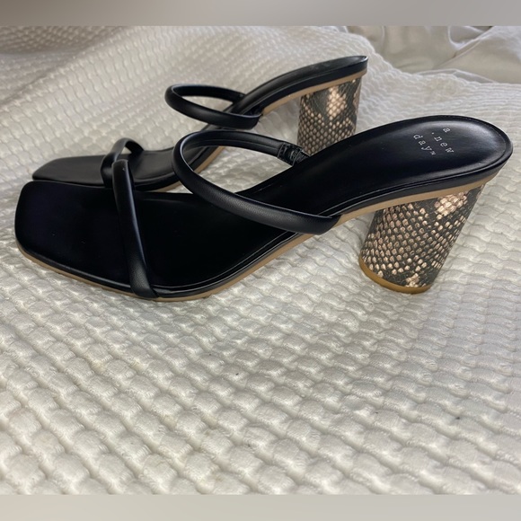 A new day snake heels - Picture 2 of 4